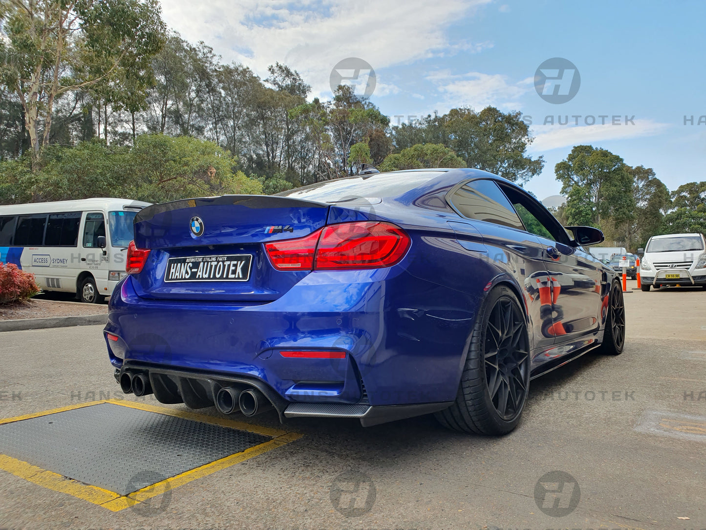 V Style Real Full Carbon Fiber Rear Diffuser FOR BMW M3 M4 F80 F82 F83